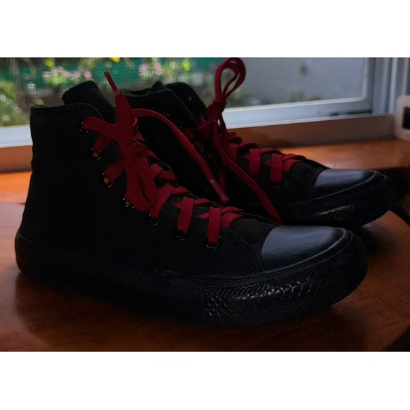 Converse All Star Black & Red Size 4 Men's 6 Women's - Picture 8 of 14